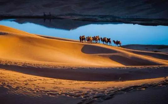 国内值得一去的10个旅行地,美得像一幅画,疫情过后,就出发吧休闲区蓝鸢梦想 - Www.slyday.coM 国内值得一去的10个旅行地,美得像一幅画,疫情过后,就出发吧休闲区蓝鸢梦想 - Www.slyday.coM