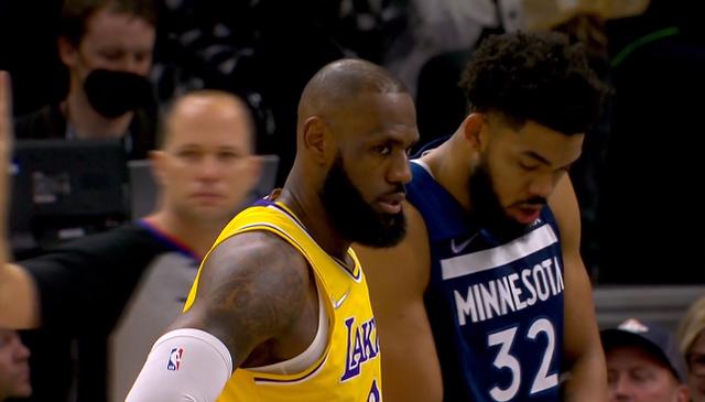 湖人三分21中2落后21分，詹姆斯12投仅8分，森林狼状元单节20分休闲区蓝鸢梦想 - Www.slyday.coM