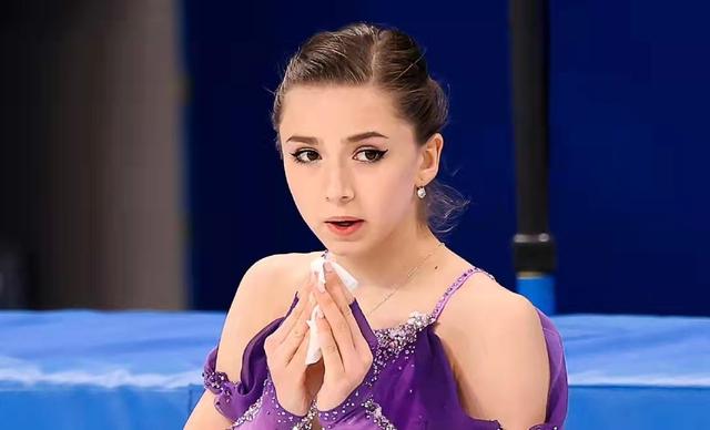 瓦利耶娃收中国粉丝豪华礼物差点感动到哭花滑国内赛或成绝唱