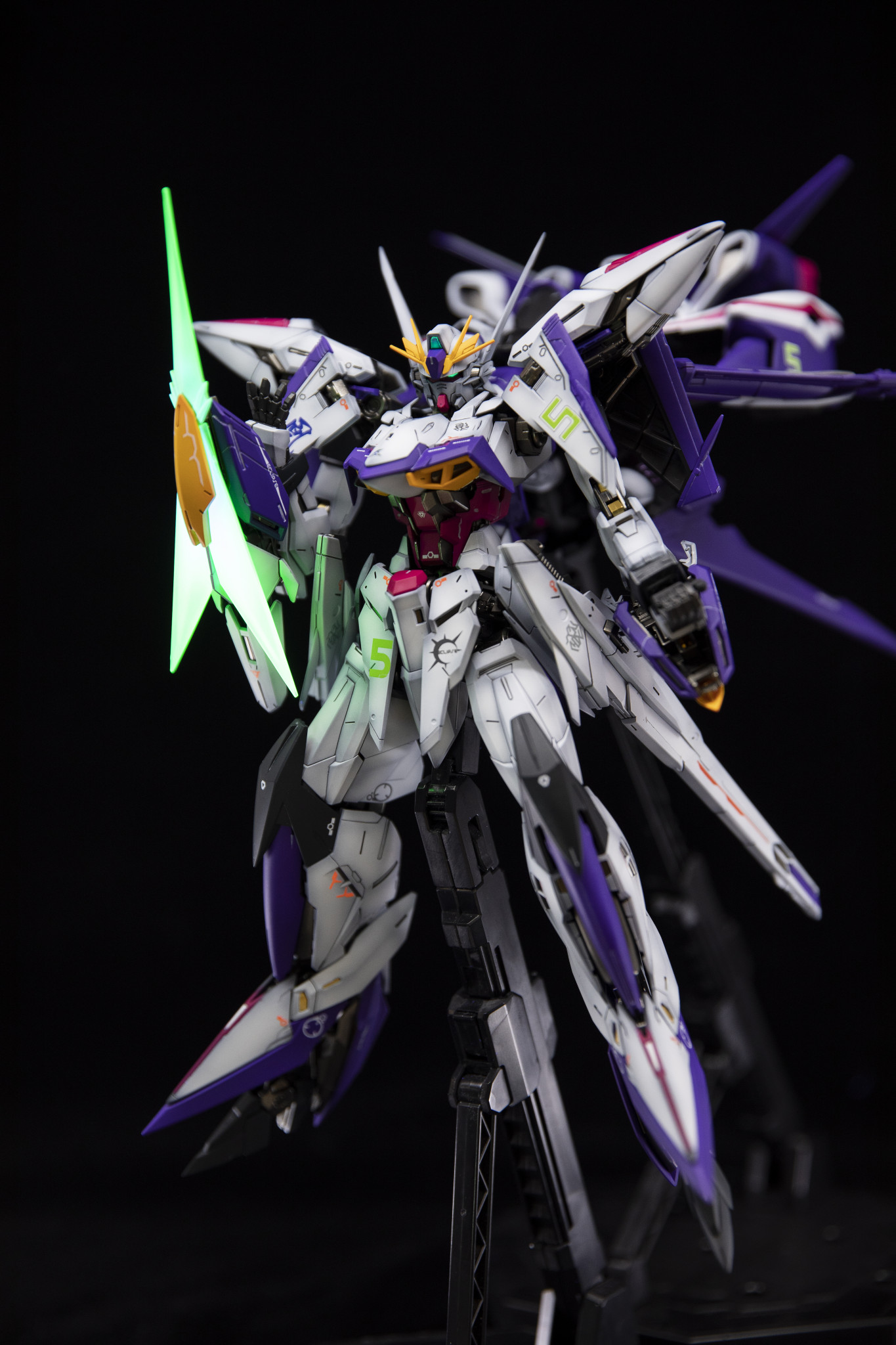 高智能方程式赛车样式天蚀高达模型凰呀