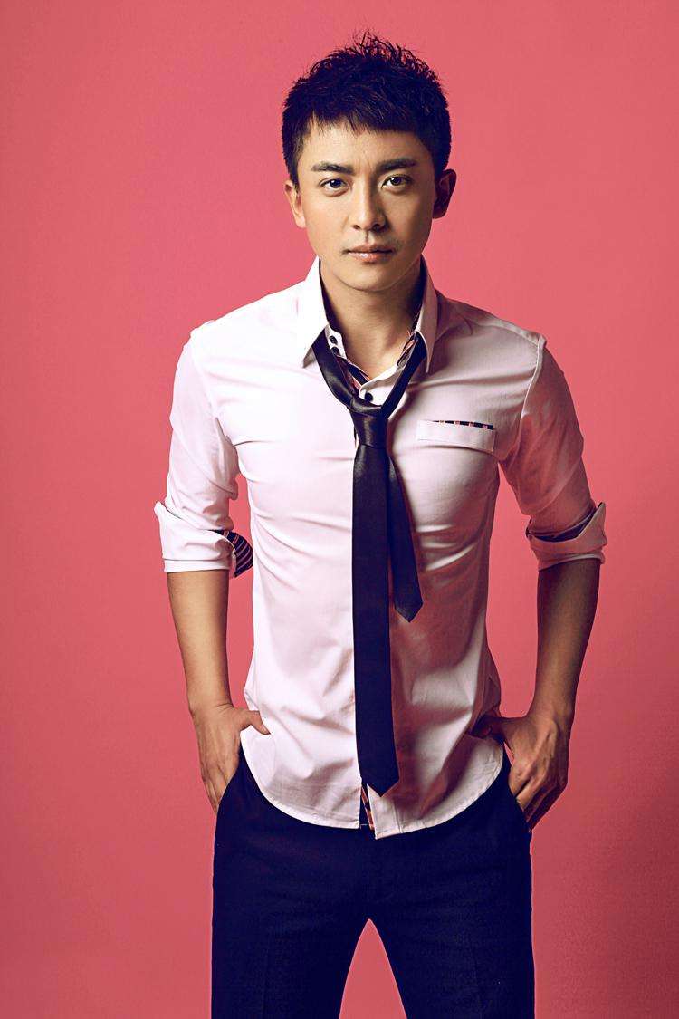 关于男足的骂战升级演员李佳航前国足运动员范志毅纷纷下场