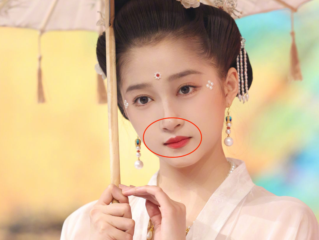 嘴唇薄很显老从陈冠希到热巴他们颜值暴跌的原因找到了