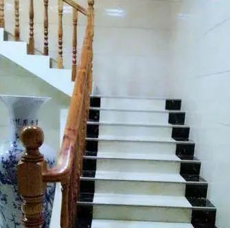 晒晒我家农村花了50多万的自建房,特别喜欢的是客厅的隔断!休闲区蓝鸢梦想 - Www.slyday.coM 晒晒我家农村花了50多万的自建房,特别喜欢的是客厅的隔断!休闲区蓝鸢梦想 - Www.slyday.coM