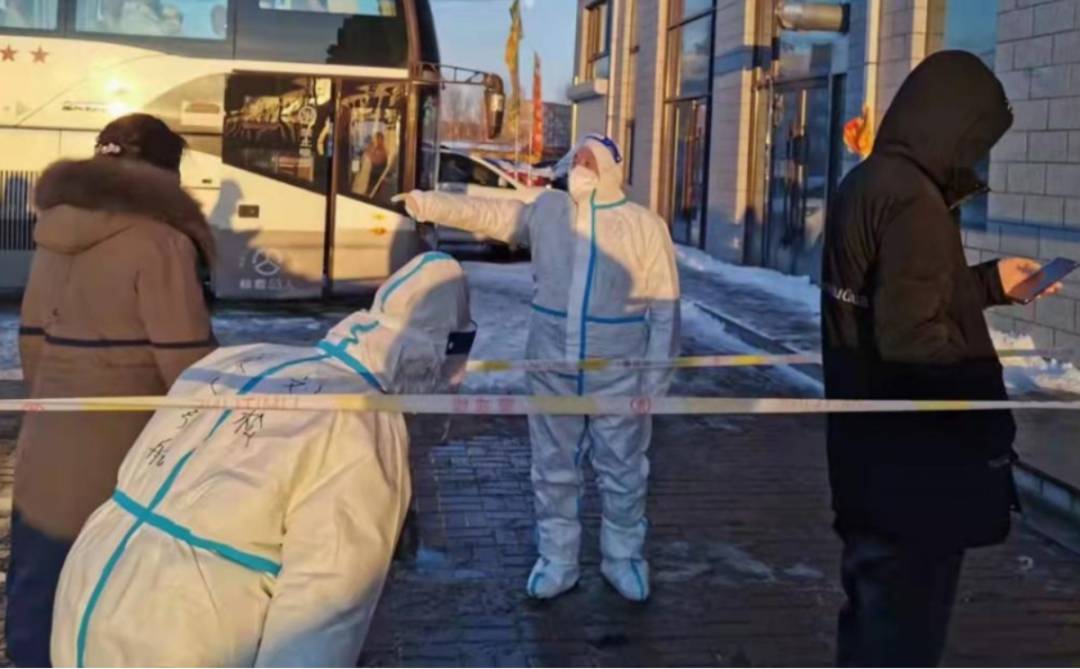 同时还有n95口罩7400只,一次性医用外科口罩334000只,防护服39675套