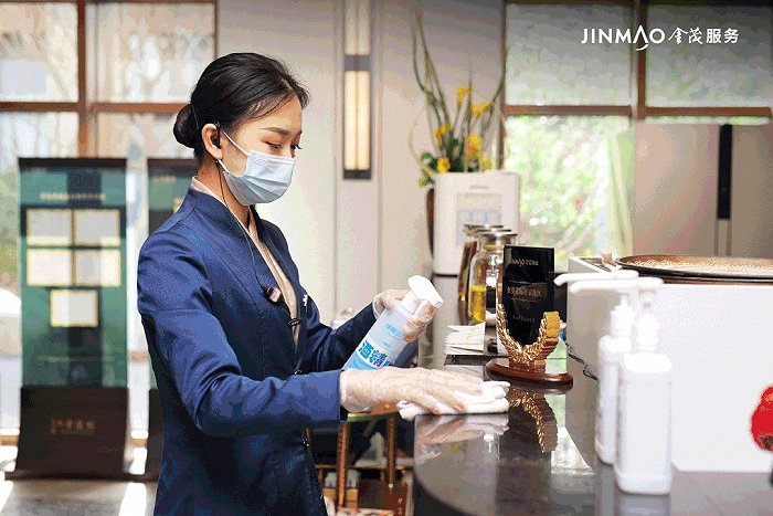 万象地产动态：见证城市变迁与品质生活