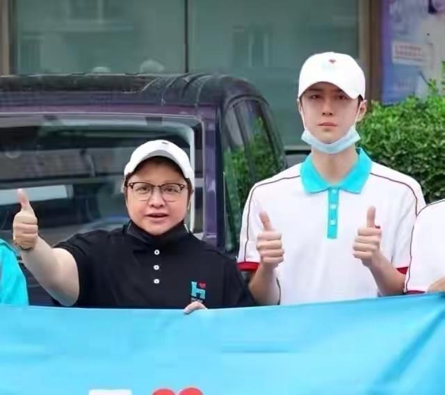 吉林疫情下的明星：张凯丽李玉刚捐款，韩红基金会携众星捐赠物资休闲区蓝鸢梦想 - Www.slyday.coM