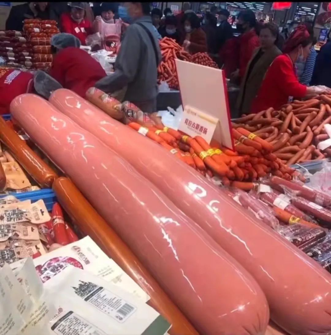 女主播联合男运营，专坑粉丝，无数榜一大哥哭着质问：你爱的到底是不是我哈哈哈哈哈休闲区蓝鸢梦想 - Www.slyday.coM