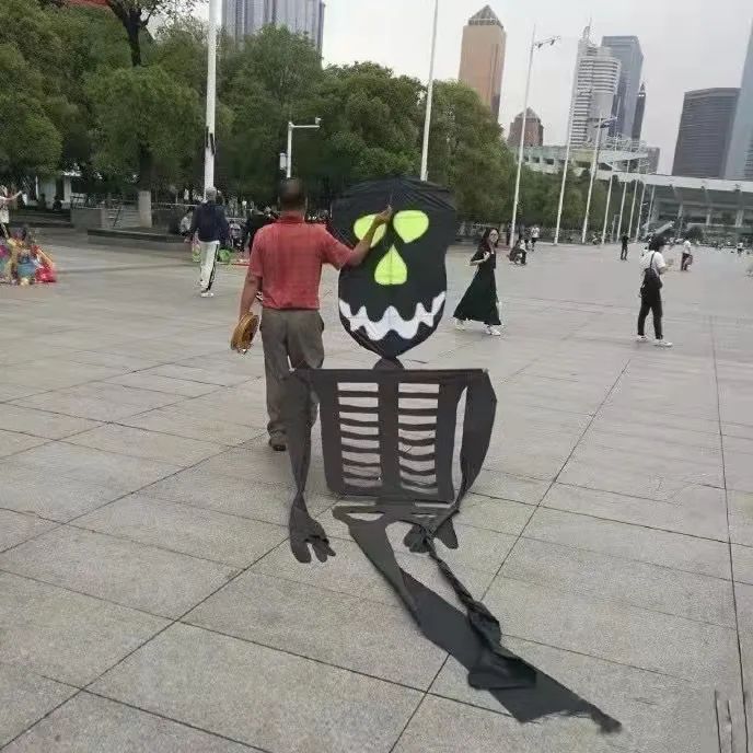 女主播联合男运营，专坑粉丝，无数榜一大哥哭着质问：你爱的到底是不是我哈哈哈哈哈休闲区蓝鸢梦想 - Www.slyday.coM