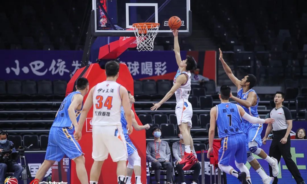 常规赛第36轮 新疆伊力王酒队战胜北京首钢休闲区蓝鸢梦想 - Www.slyday.coM