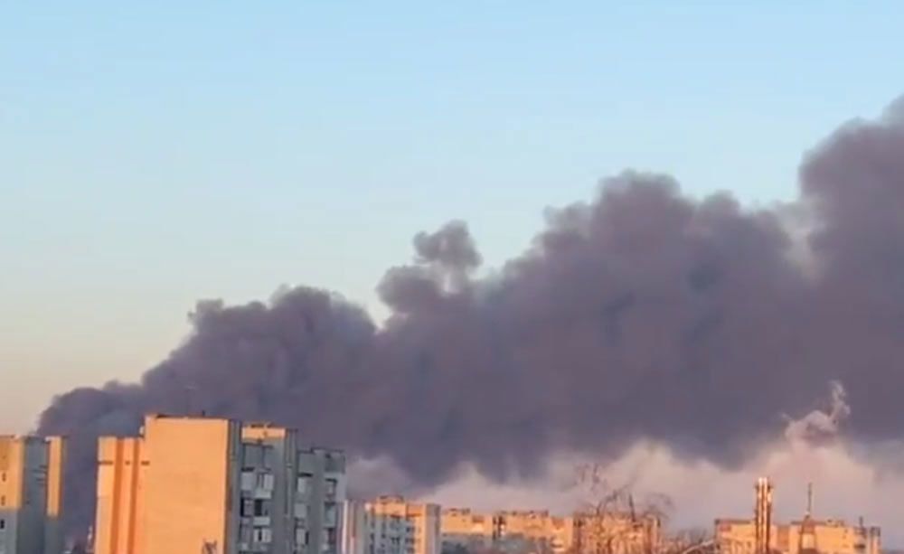 俄军发射导弹袭击利沃夫国家飞机维修厂 摧毁乌克兰空军保障力量休闲区蓝鸢梦想 - Www.slyday.coM