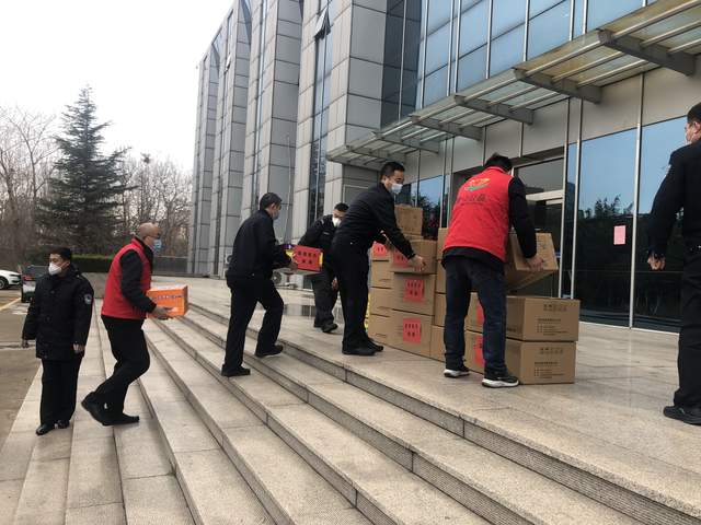 潍坊壹心公益服务中心协同山东浩普医药捐赠抗疫物资休闲区蓝鸢梦想 - Www.slyday.coM