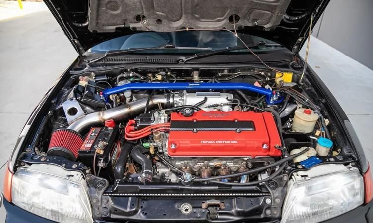 而动力方面,这款本田 cr-x sir(ef8)搭载b16a红头发动机发动机,马力