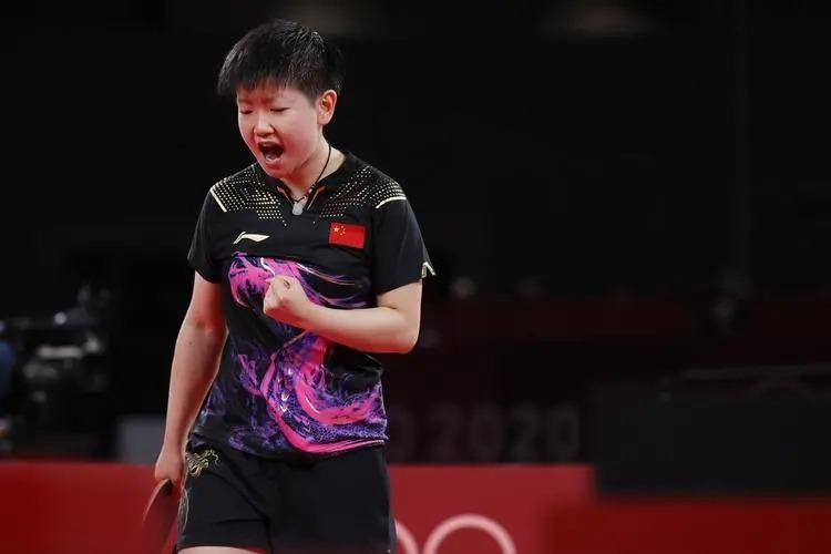 王曼昱击败孙颖莎晋级女单决赛,赛后王曼昱表扬孙颖莎获球迷点赞休闲区蓝鸢梦想 - Www.slyday.coM 王曼昱击败孙颖莎晋级女单决赛,赛后王曼昱表扬孙颖莎获球迷点赞休闲区蓝鸢梦想 - Www.slyday.coM