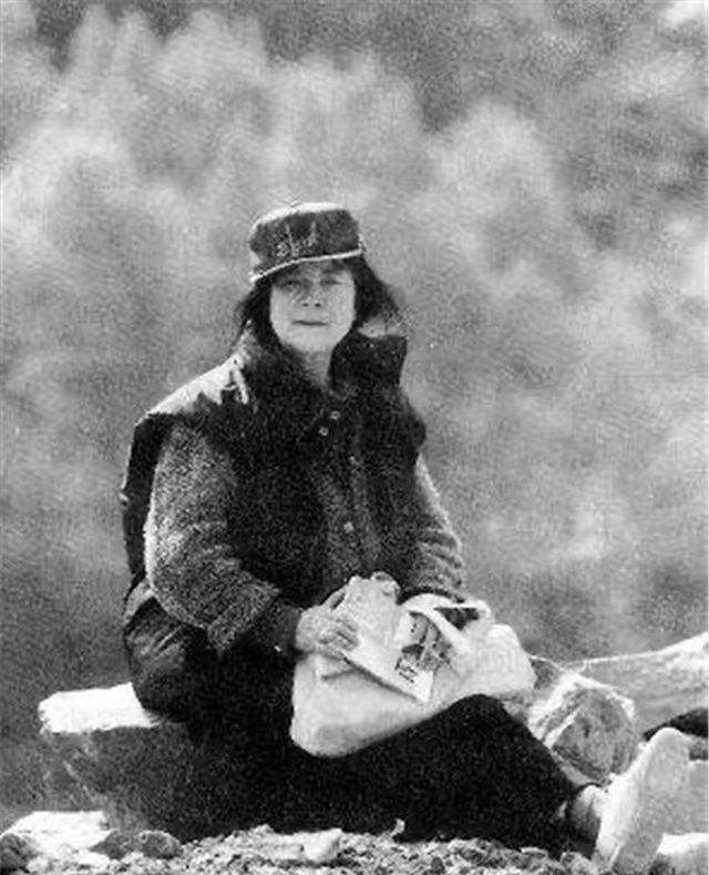 共苦50年却难同甘晚年丈夫为艺术移情新欢65岁陈布文绝食离世