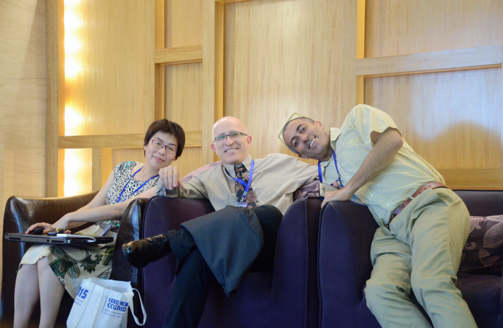 1996年,这位湖北姑娘以优异成绩考取武汉大学,在国家数学基地班学习.