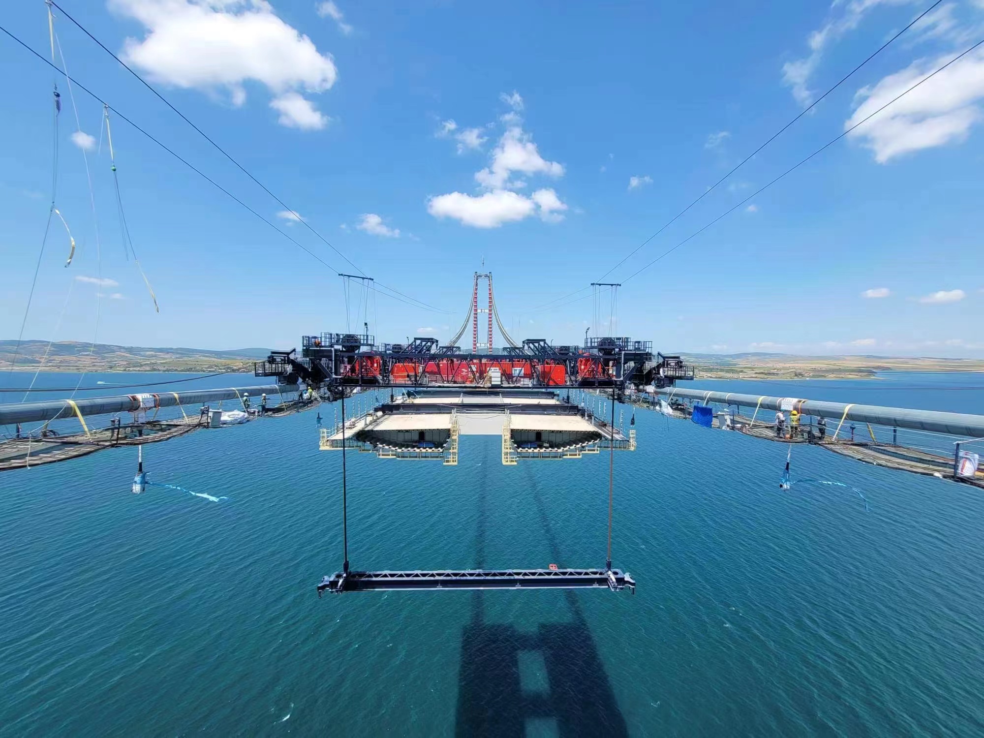 世界主跨最长的土耳其恰纳卡莱大桥通车奥盛集团浦江国际刷新全球桥梁