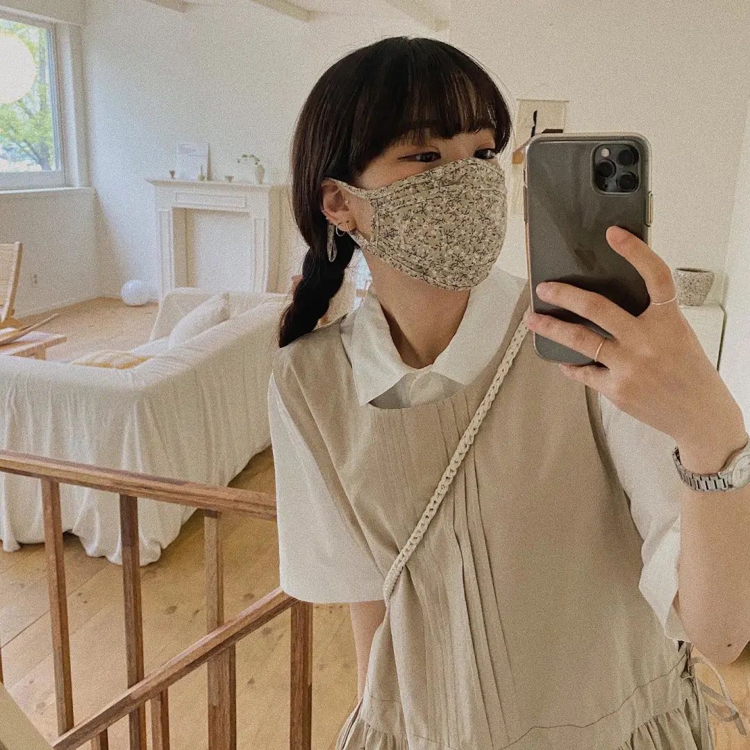 戴口罩自拍变美小心机!掌握了朋友圈c位就是你!__财经头条