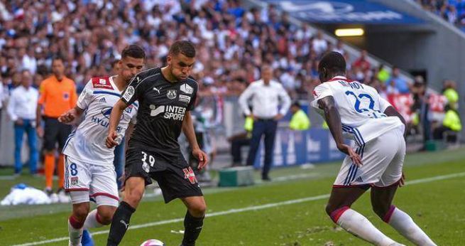 法乙亚眠vs第戎巴黎fcvs波城fc