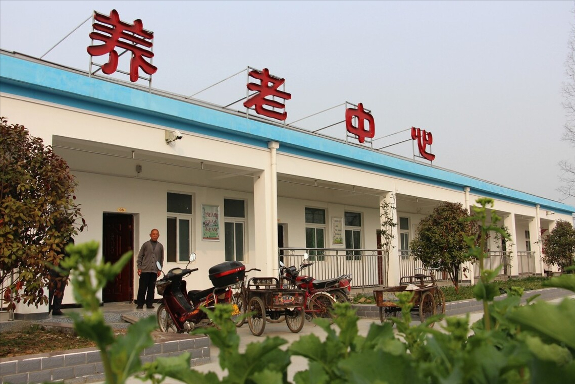 农村老人不愿去养老院,主要被这4个原因阻拦,现实又无奈