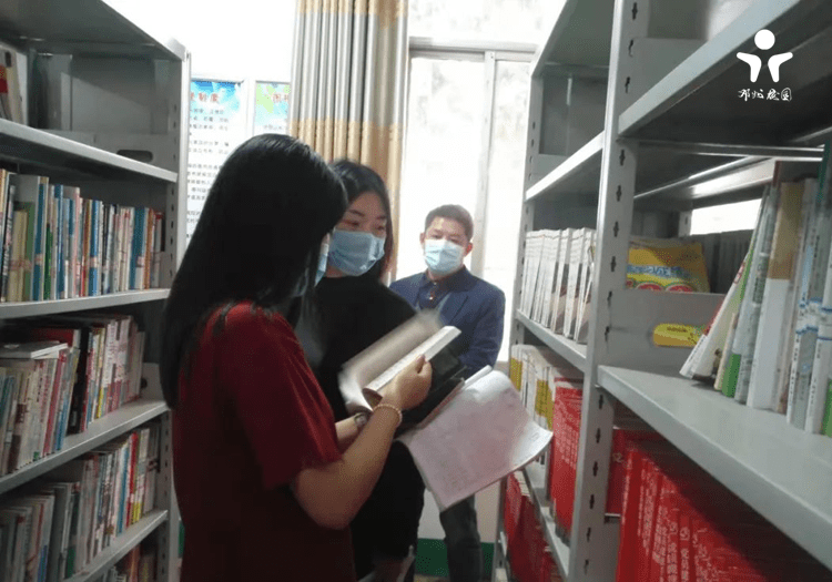 邓州校园联播｜2022年3月20日休闲区蓝鸢梦想 - Www.slyday.coM