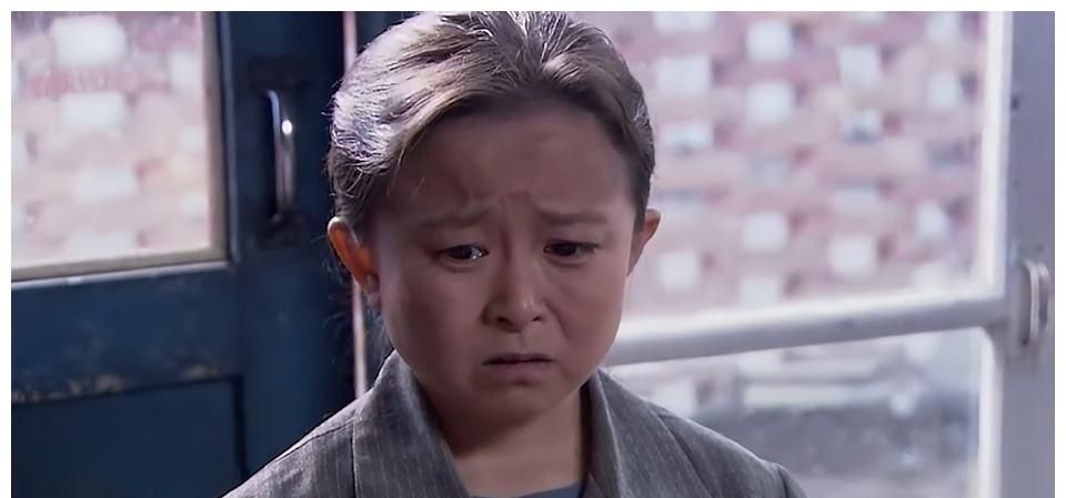 这部电视剧开播后,观众看的泪流满面,知道她的人越来越多,因为她的
