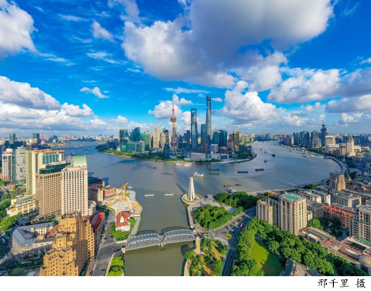 @决赛圈的你！上海多区发布公告：明天上班需备好核酸阴性报告休闲区蓝鸢梦想 - Www.slyday.coM