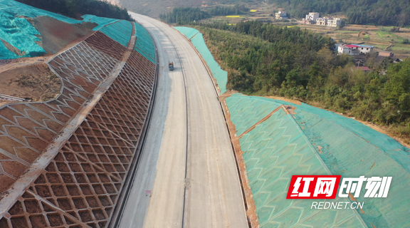 白新高速筑牢疫情内外防线全力保障施工安全