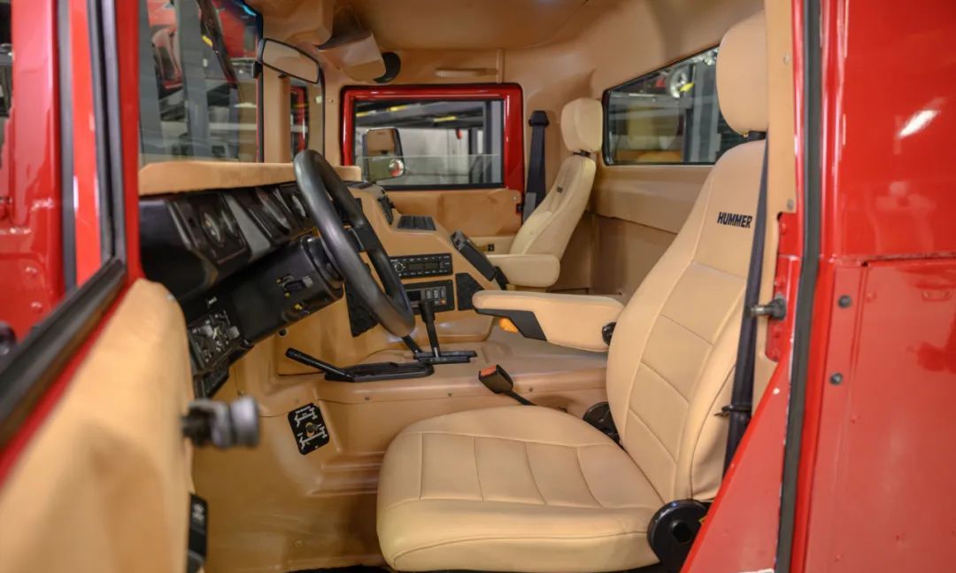 近30岁的悍马皮卡越野性能依然无人能及