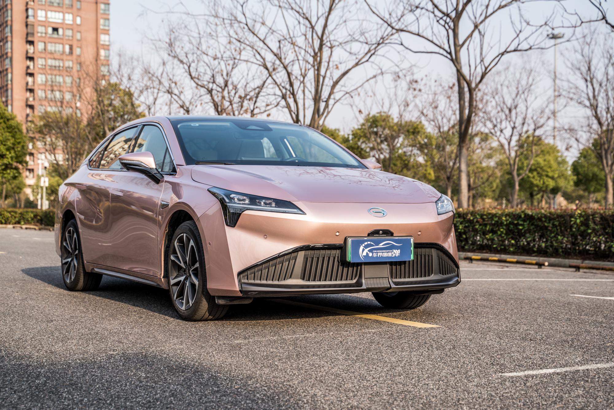 高清大图评测广汽埃安aionsplus国产新能源家轿实力如何