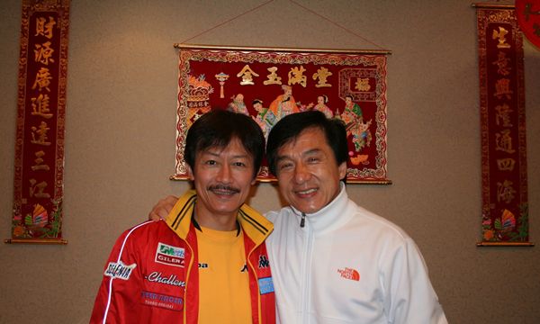 晒拍摄现场照片,近照老到认不出|陈勋奇|成龙|陈开心_新浪新闻