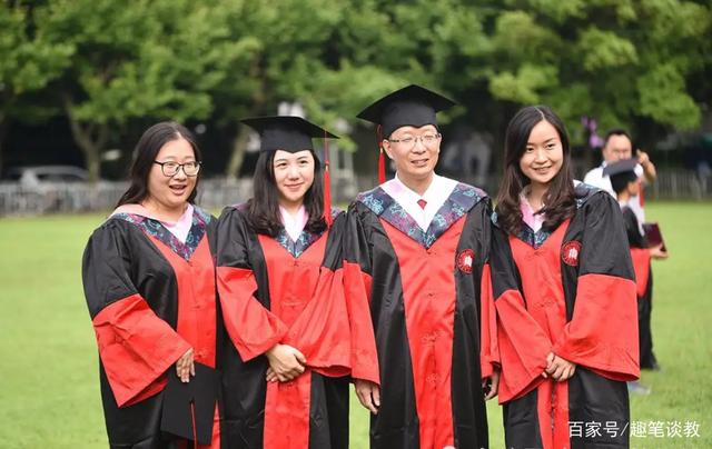 学生举报深圳大学硕导欺凌,该导师已被停职,却有网友讲了个故事休闲区蓝鸢梦想 - Www.slyday.coM 学生举报深圳大学硕导欺凌,该导师已被停职,却有网友讲了个故事休闲区蓝鸢梦想 - Www.slyday.coM