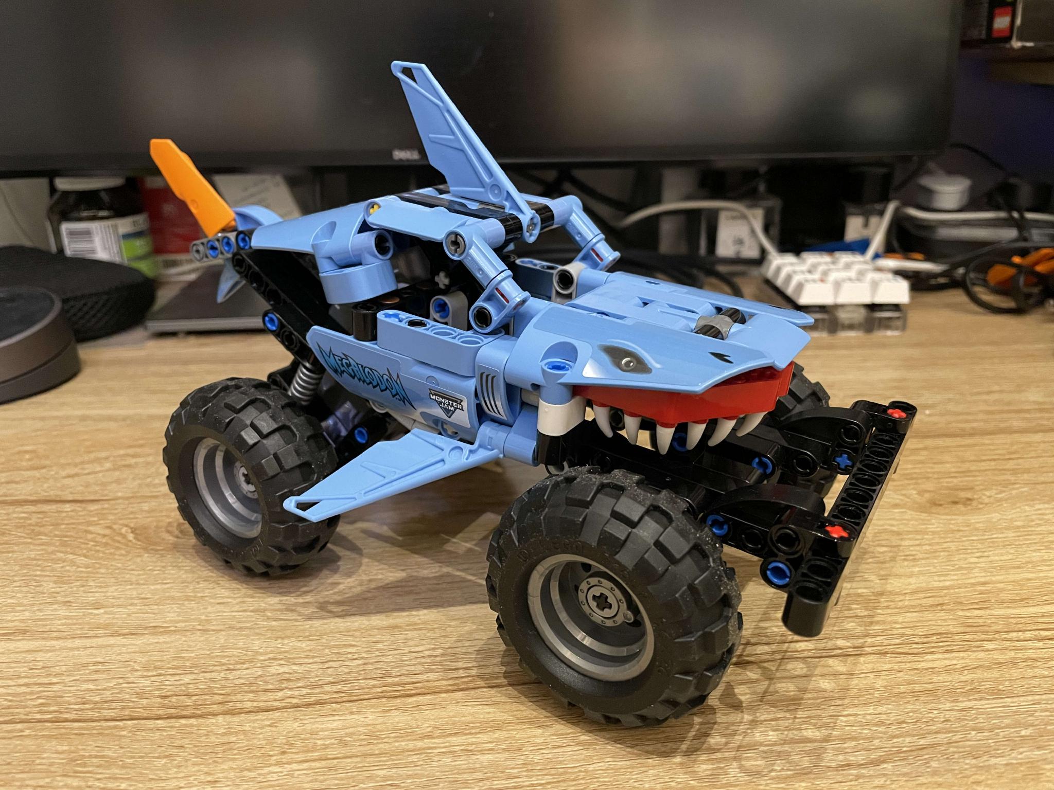 鲨鱼越野2合1长在小朋友的喜好上的乐高42134评测