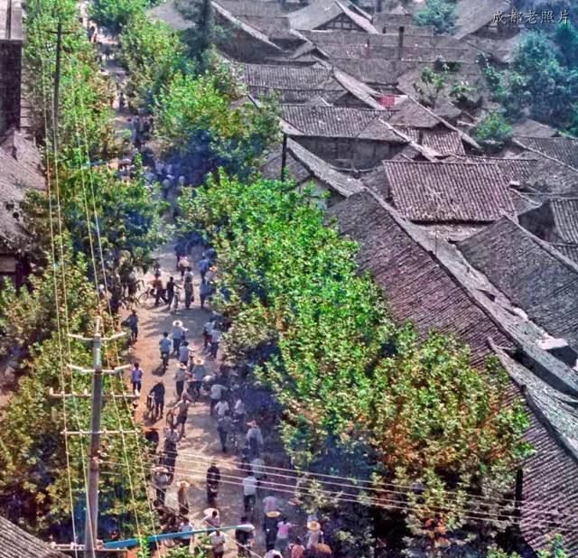 老照片:昔日的四川彭州,那时的这里还叫彭县__财经头条