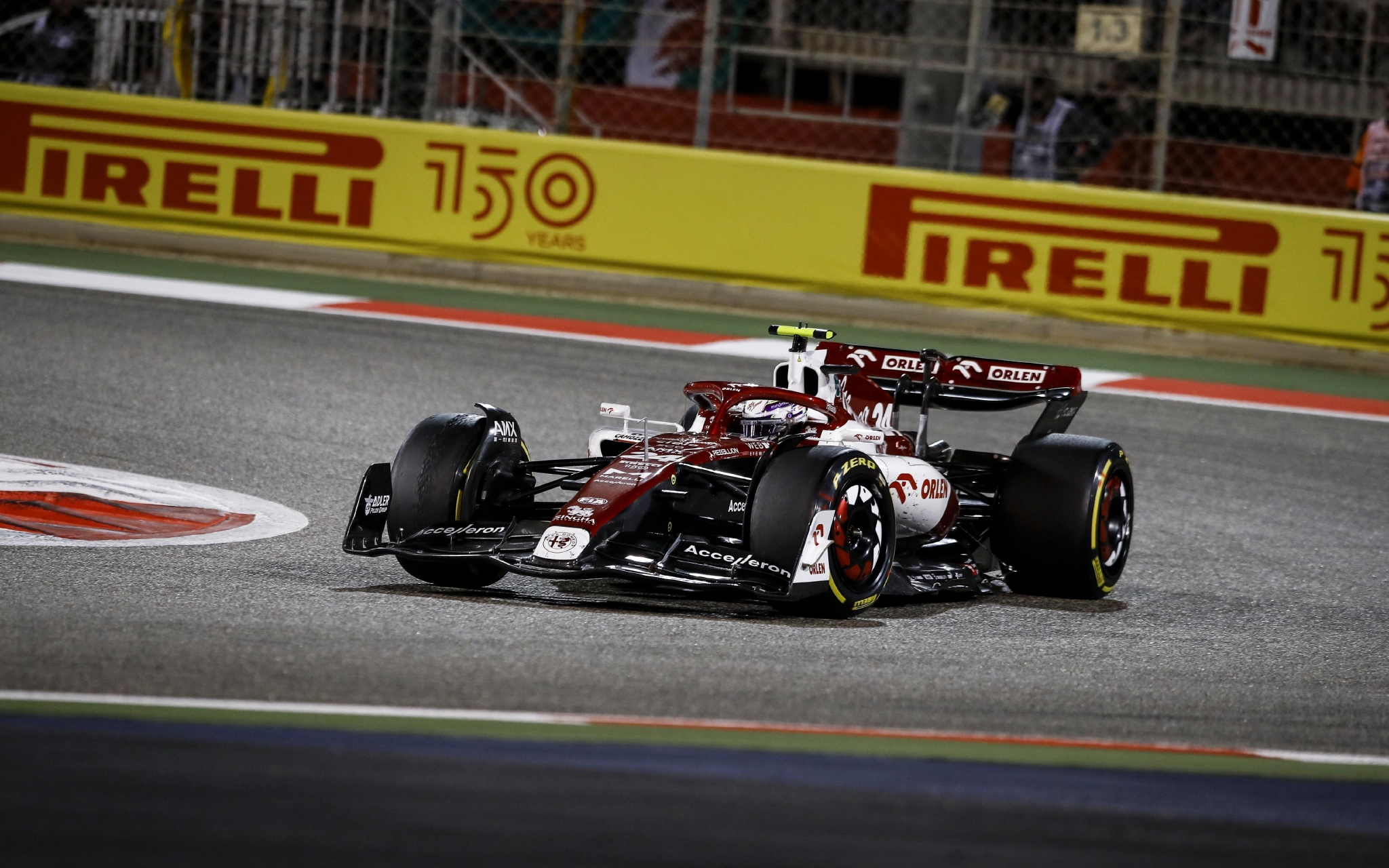 周冠宇f1首秀就拿分赛后直呼不可思议