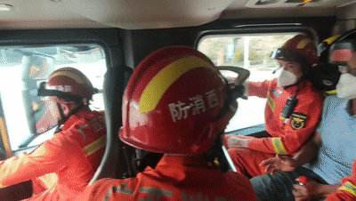 一架载132人客机在广西坠毁！现场救援已开始，尚未发现遇难者遗体...休闲区蓝鸢梦想 - Www.slyday.coM