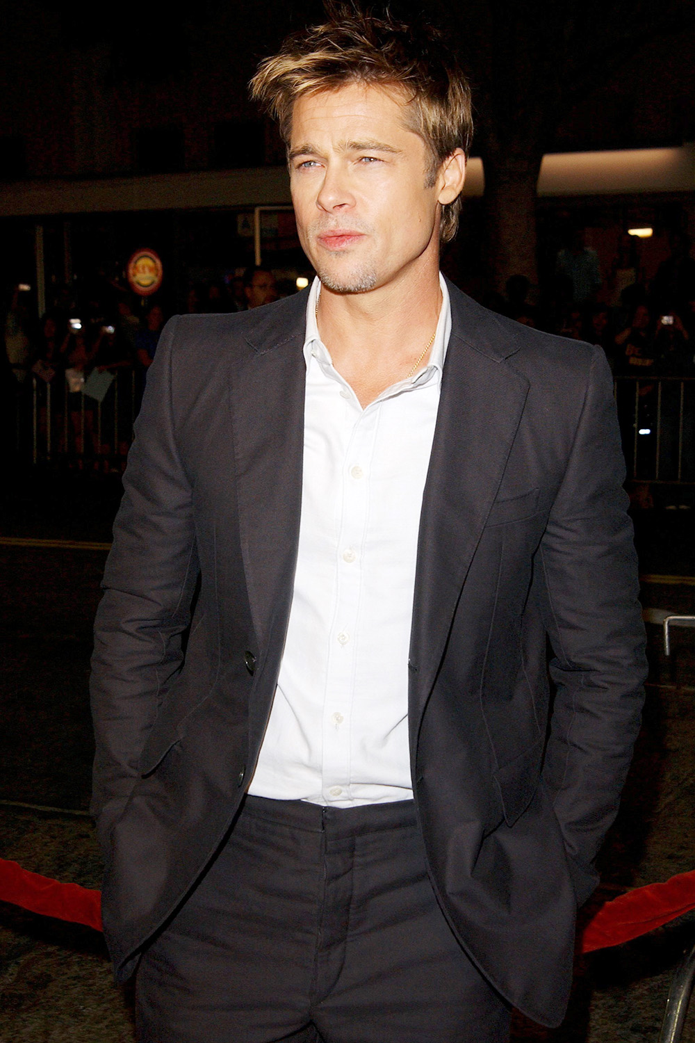 布拉德·皮特:从"小鲜肉"演变为影坛"硬汉"的光影瞬间