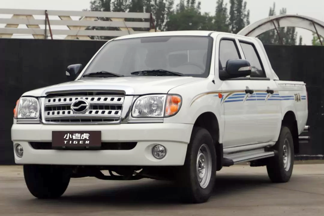 教练车的主力车型之一,很多人的c1驾照都是用中兴皮卡教练车考出来的