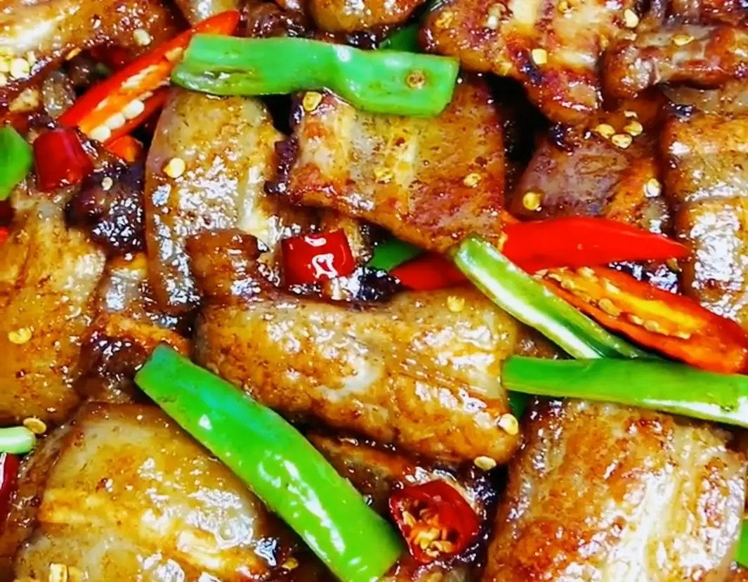 家常小炒五花肉肥而不腻简单易学一周3次吃不够美味