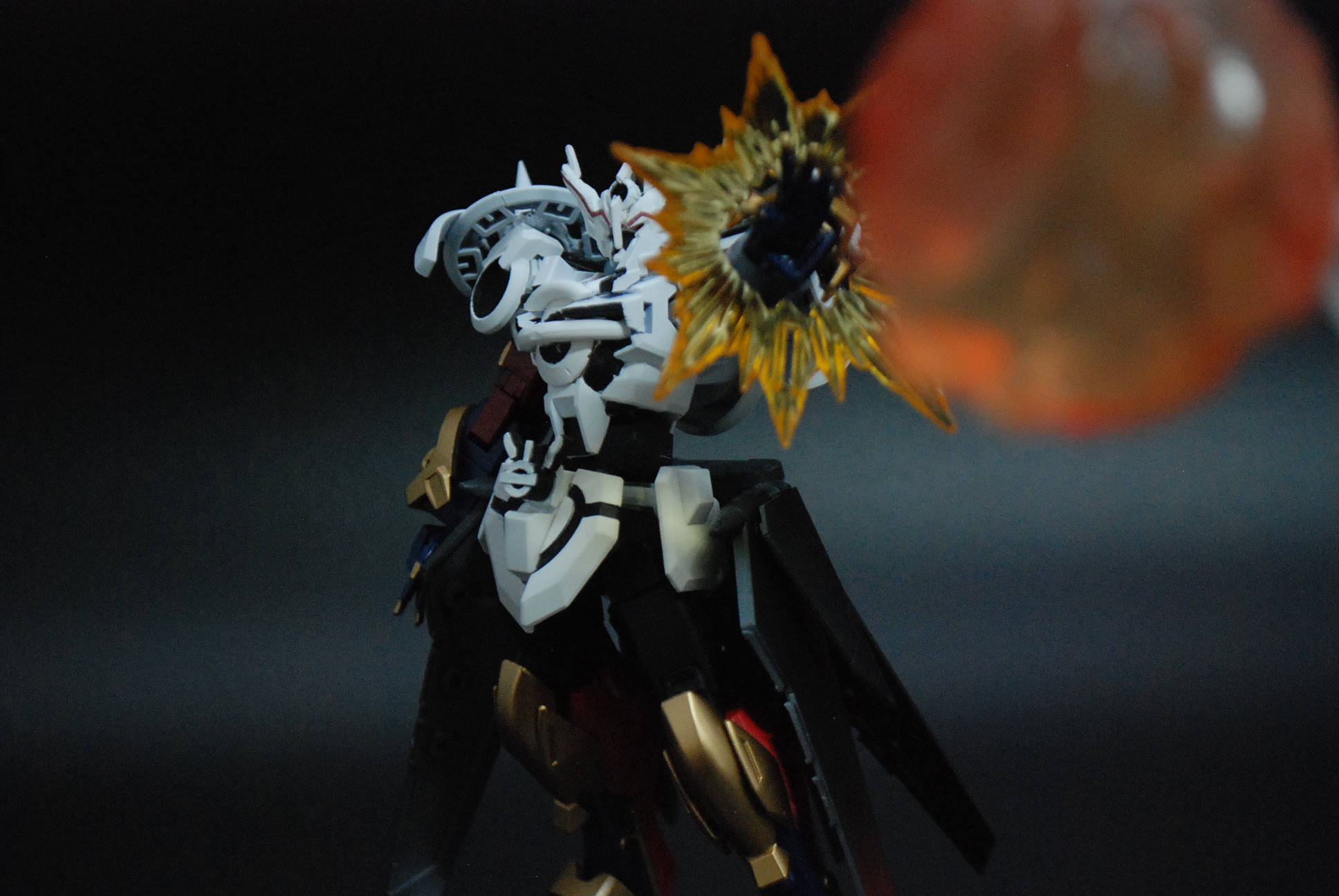 高达模型改造假面骑士e总黑洞形态