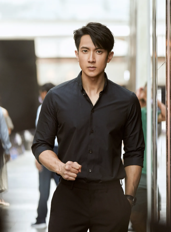 文莱王子吴尊举家到中国定居携带23箱行李发文憧憬未来