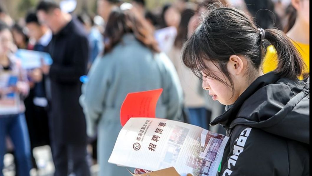 成绩中等的女生,高考选“师范专业”还是“护理专业”?差距不小休闲区蓝鸢梦想 - Www.slyday.coM 成绩中等的女生,高考选“师范专业”还是“护理专业”?差距不小休闲区蓝鸢梦想 - Www.slyday.coM