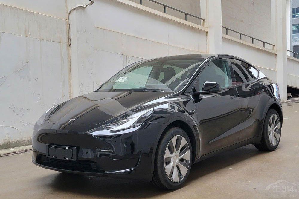 电动车大浪潮来袭，大众ID.6 CROZZ与Model Y该怎么选