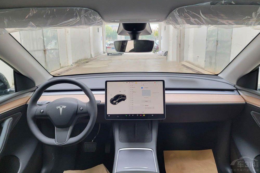 电动车大浪潮来袭，大众ID.6 CROZZ与Model Y该怎么选