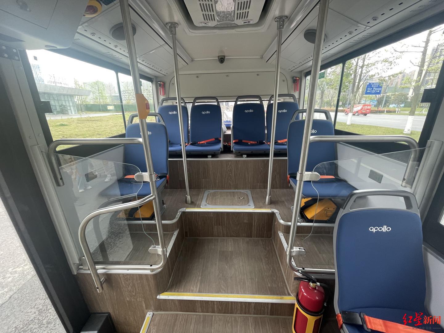 ▲公交车内部