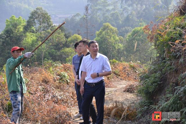 荣县把关爱送去退役军人创业路上