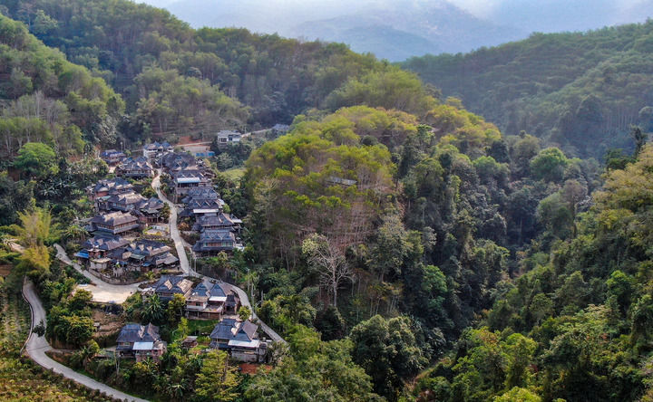 这是西双版纳傣族自治州景洪市嘎洒镇曼点村委会曼吕村小组(3月1杖 
