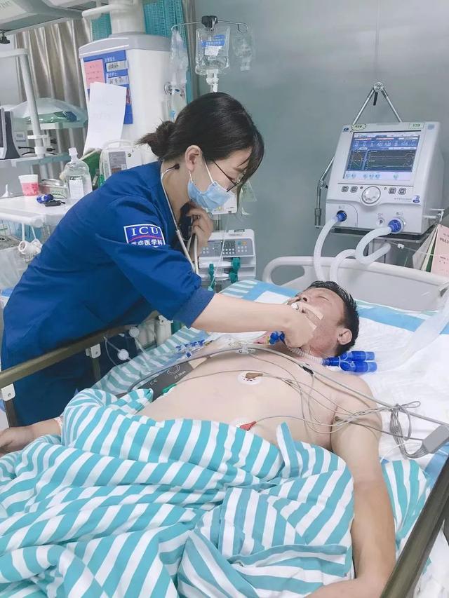 一线彰显白衣天使的责任与担当的河工大附属医院重症医学科医生冯琳琳