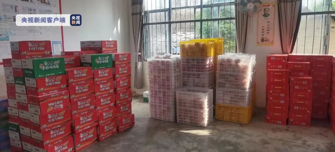 进入坠机事故核心区，记者哽咽落泪…发现失联人员身份证、钱包、写着“平安扣”的字条休闲区蓝鸢梦想 - Www.slyday.coM