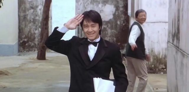 周星驰为MU5735祈福,怒怼外国机师冷血言论,粉丝：星爷好样的休闲区蓝鸢梦想 - Www.slyday.coM