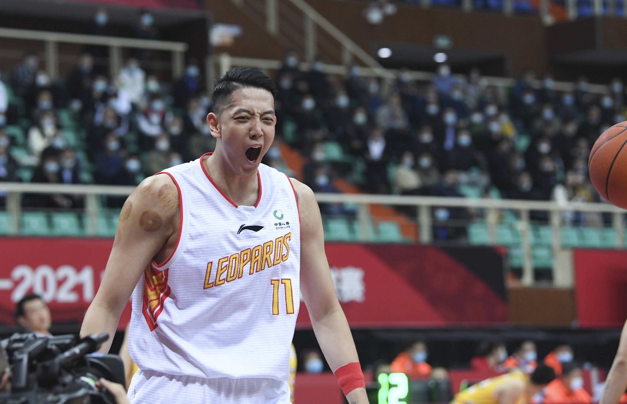 cba最具杀气血性的球员大鸟沈梓捷深圳球队的新领袖